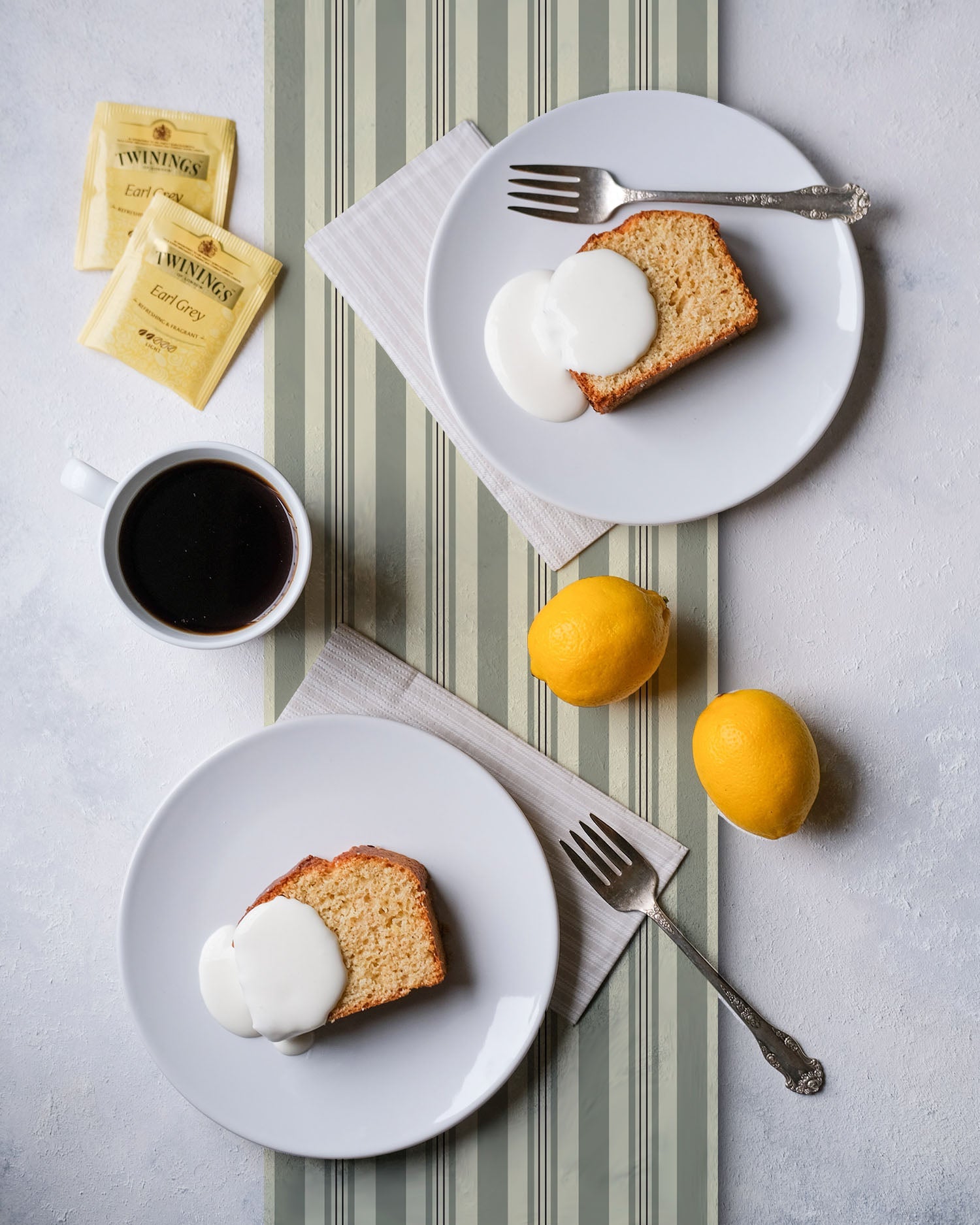 Camino de Mesa Vinílico Líneas Azules Home & Living 