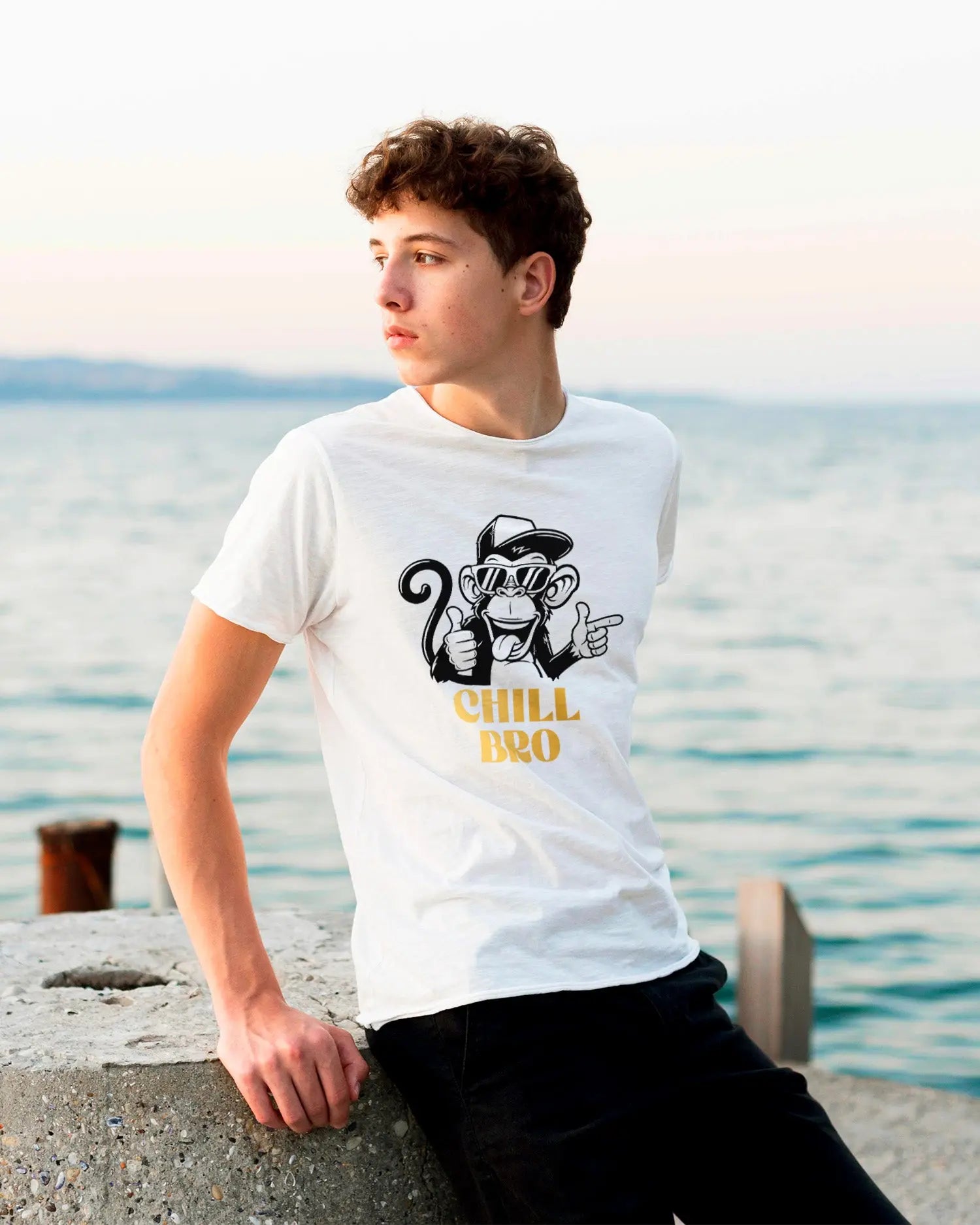 Camiseta de Manga Corta -  Chill Bro  - 100% Algodón Home & Living