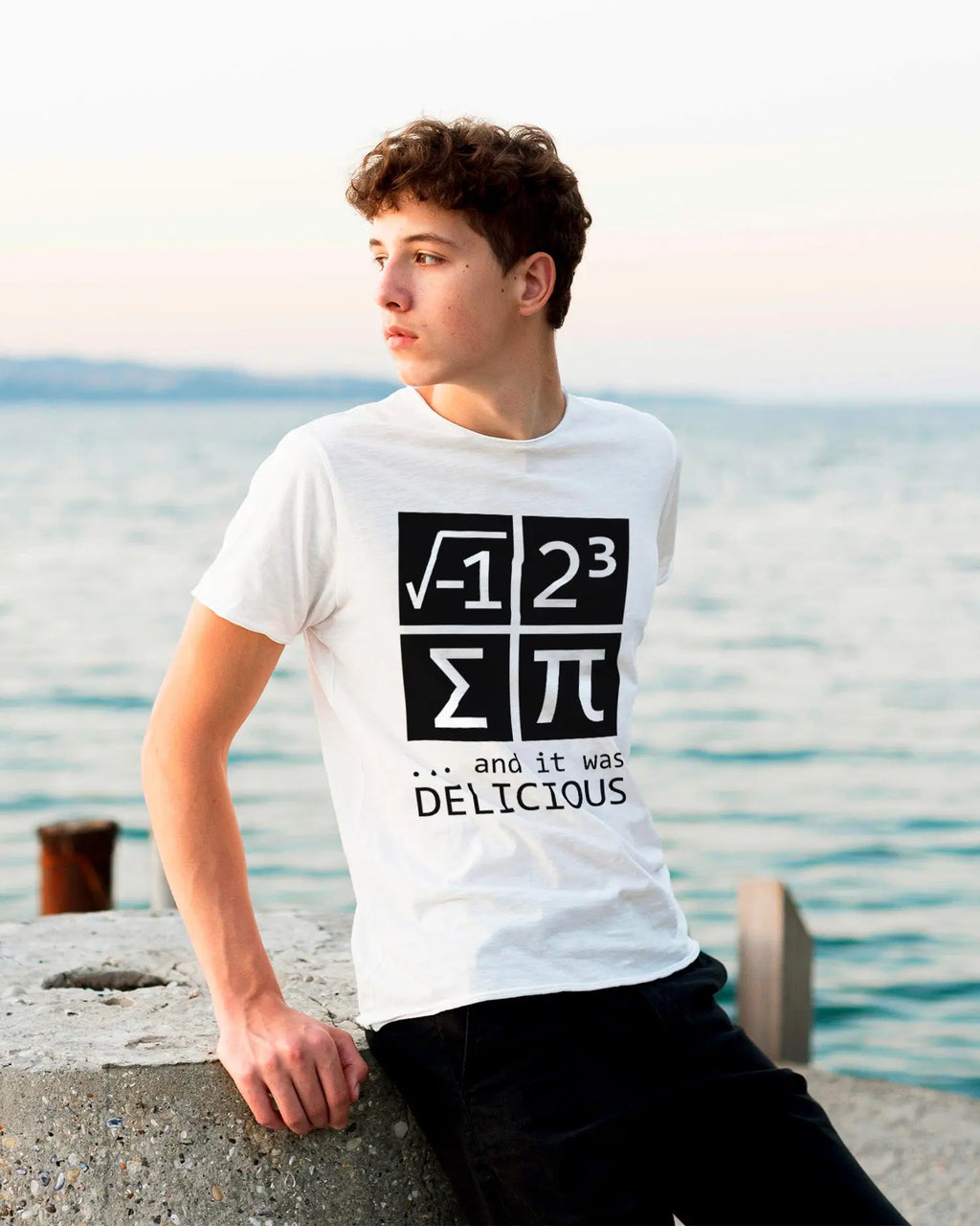 Camiseta de Manga Corta -  Número Pi  - 100% Algodón Home & Living
