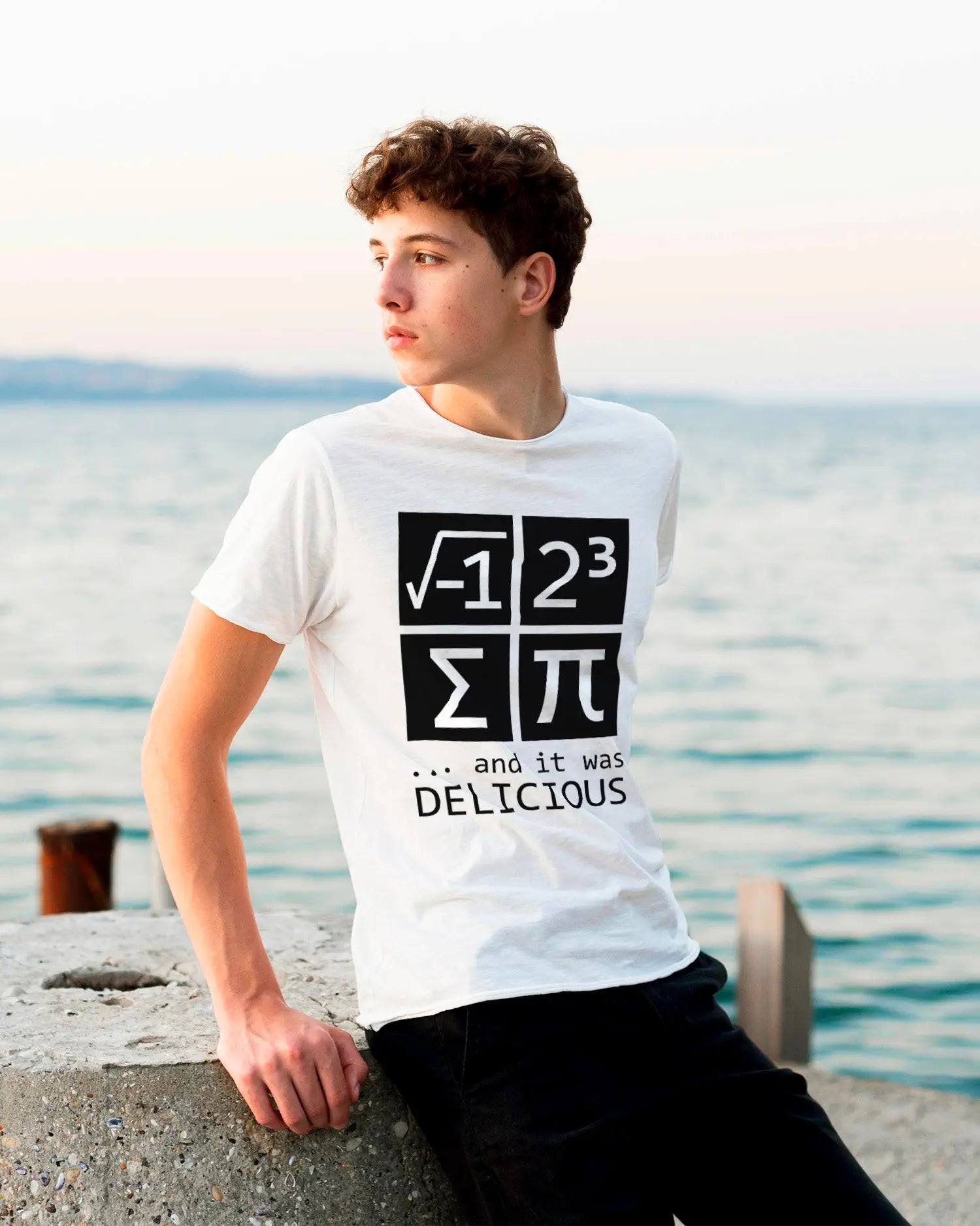 Camiseta de Manga Corta -  Número Pi  - 100% Algodón Home & Living
