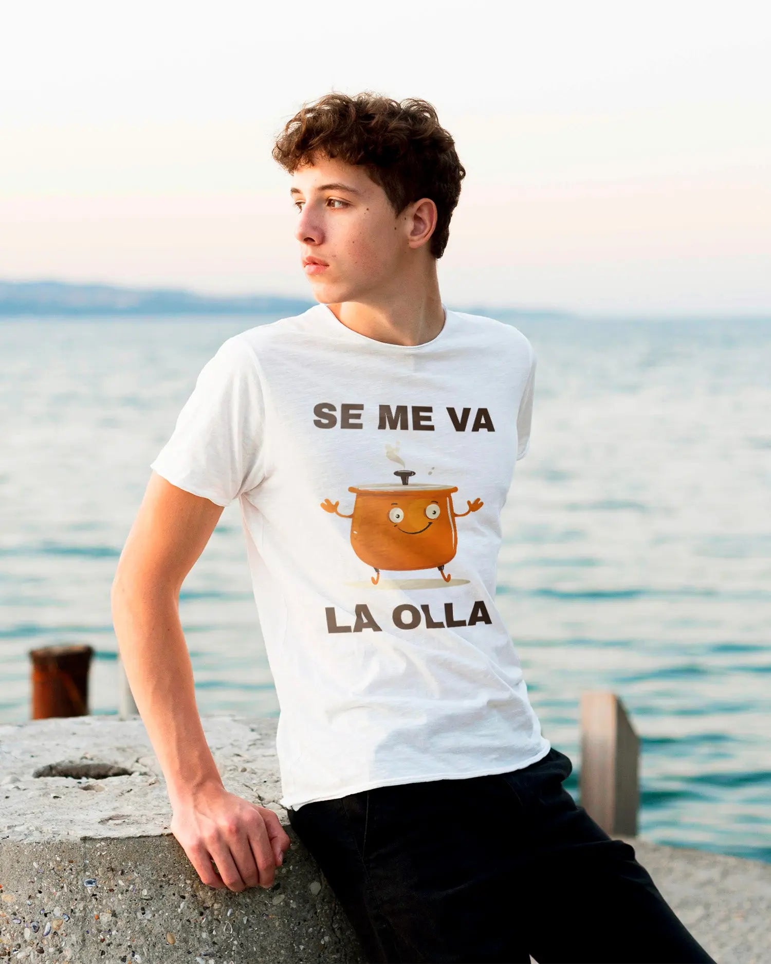 Camiseta de Manga Corta -  Se me Va la Olla  - 100% Algodón Home & Living